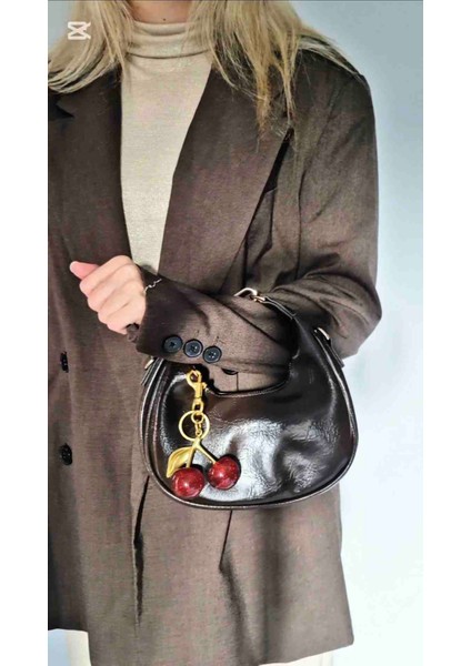 Kiraz Charm Hediyeli Kadın Mini Acı Kahve El ve Omuz Çantası