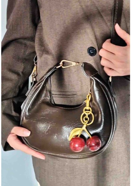 Kiraz Charm Hediyeli Kadın Mini Acı Kahve El ve Omuz Çantası fırsatları