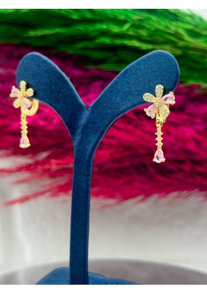 925 Ayar Gümüş Damla Modeli Sallantılı Gold Renk Popüler Kadın Küpe