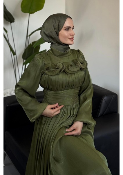 Maryam Altı ve Göğüs Kısmı Fırfırlı Janjan Abiye Haki fırsatları