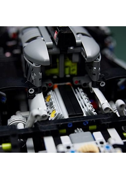 9x8 24H Le Mans Hypercar 42156 modelleri