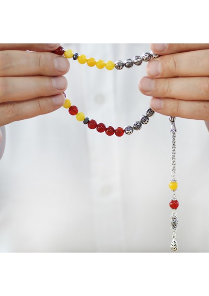 Kararmaz Metal Arnavut Püsküllü Küre Kesim Isme Özel Sarı Kırmızı Jade Akik Doğaltaş Taraftar Tesbih modelleri