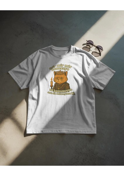 Mir Mir Mir Konuşuyo Kral Kedi Tasarımlı Oversize Unisex Tişört – Mizahi Baskılı Sokak Modası modelleri