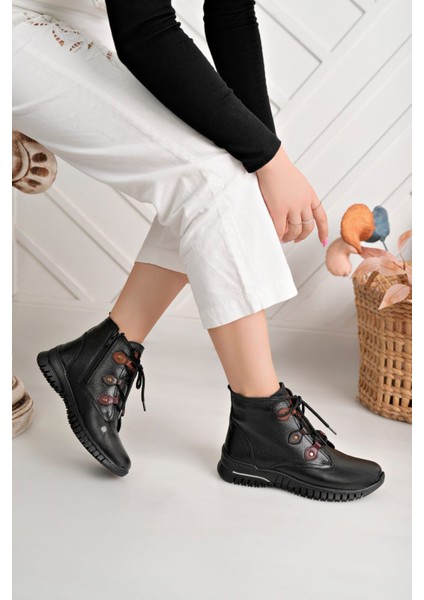 Hakiki Deri Kadın Günlük Kısa Bot modelleri