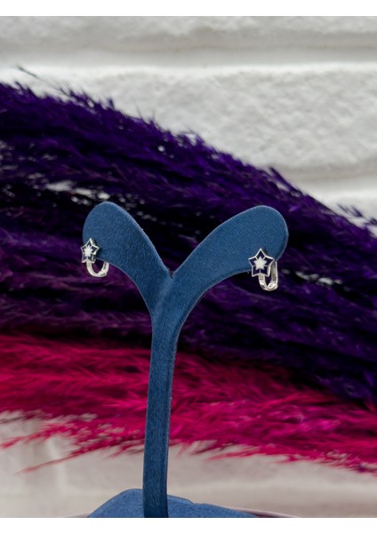 925 Ayar Gümüş Yıldızlı Mineli Zarif Kız Çocuk Küpesi