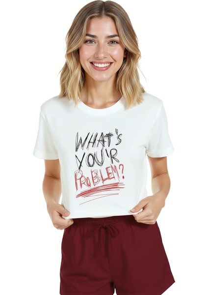 Kadın Beyaz Relaxed Fit %100 Pamuk Tişört – Tipografi ''what's Your Problem?'' Baskılı modelleri