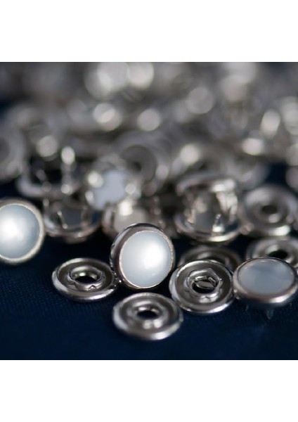 10,5 mm Klikıt Bebe Çıtçıt Kendin Yap Kiti,bebek Giysi, Gömlek, Triko, Esnek ve Kumaşlar Için Çekiçle Uygulama Aparatları ve Beyaz Renk 25 Adet Tırnaklı Klikıt Çıtçıt modelleri