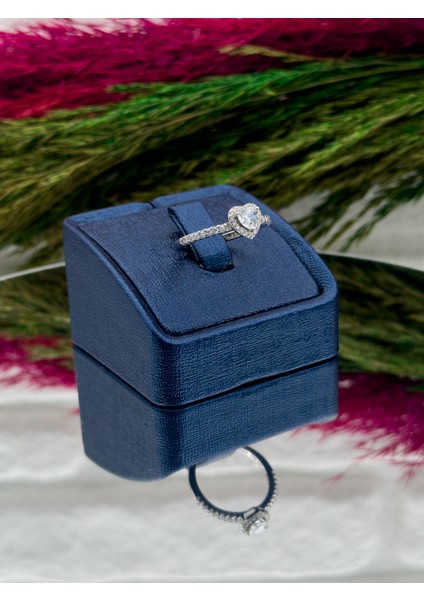 925 Ayar Gümüş Zirkon Taşlı Kalpli Lüks Kadın Yüzük fiyatları