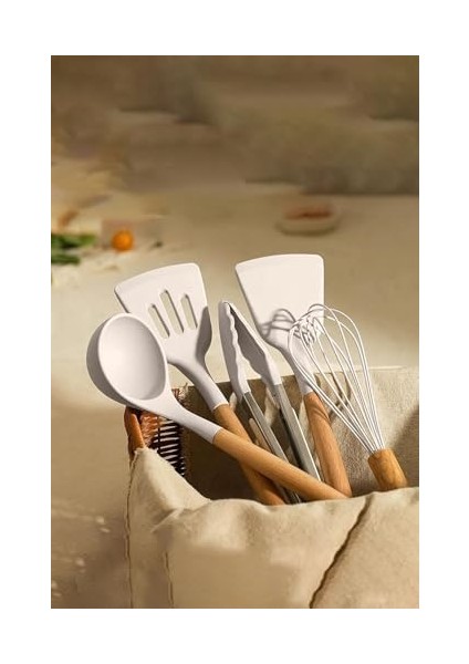 Mikla Dayanıklı Yanmaz Yapışmaz 33 Parça Silikon Spatula Mutfak Seti Vanilya fiyatları