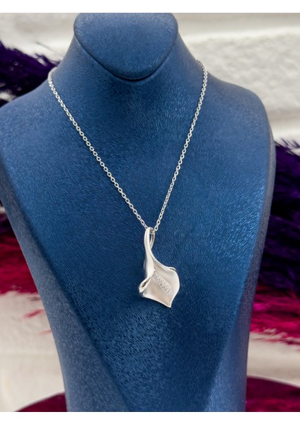 925 Ayar Gümüş Italyan Özel Tasarım Popüler Kadın Kolye fırsatları