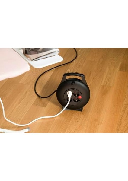 Vario- Serisi 4 Soketli Emniyet Şartelli 10 Metre Makaralı Kablo modelleri