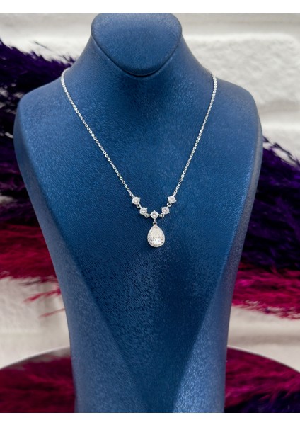 925 Ayar Gümüş Pırlanta Montür Damla Desenli Popüler Kadın Kolye