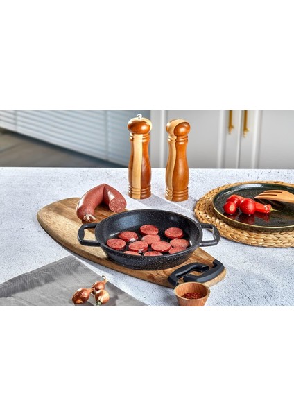 Döküm Sahan No 20, Siyah