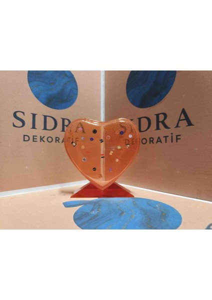 dekoratif masa dekoru resimli kalp