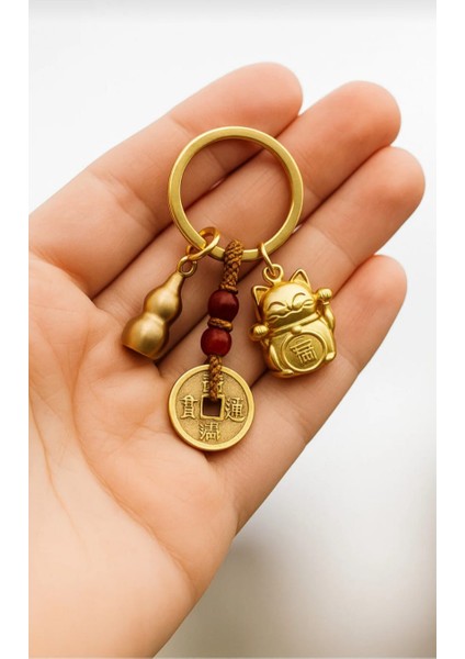 Şans & Bereket Anahtarlığı | Altın Renk Feng Shui Para Sembollü Kedi Anahtarlık fiyatları