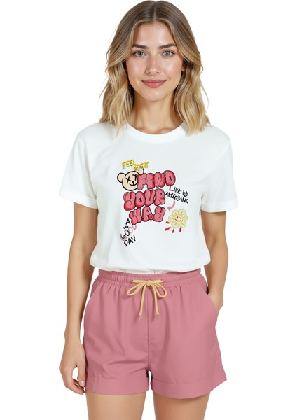 Kadın Beyaz Relaxed Fit %100 Pamuk Tişört – Grafiti Teddy & “find Your Way” Baskılı indirimleri