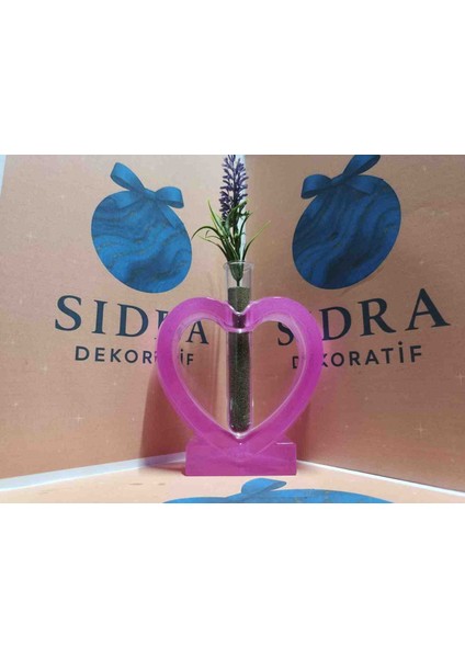 dekoratif kalp çiçek vazosu