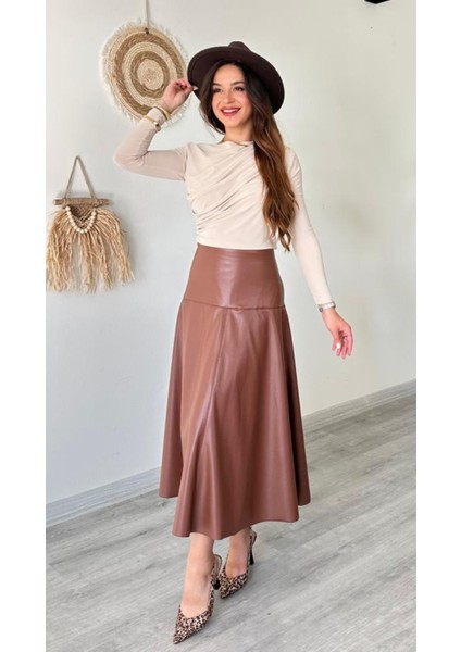 Içi Şardonlu Uzun Suni Deri Etek