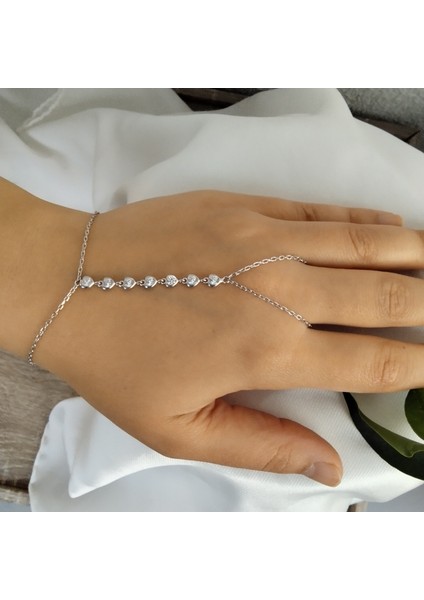 925 Ayar Gümüş Zirkon Taşlı ve Otantik Detay Şahmeran Kadın Bileklik- Şık Tasarım (Kalp Model)