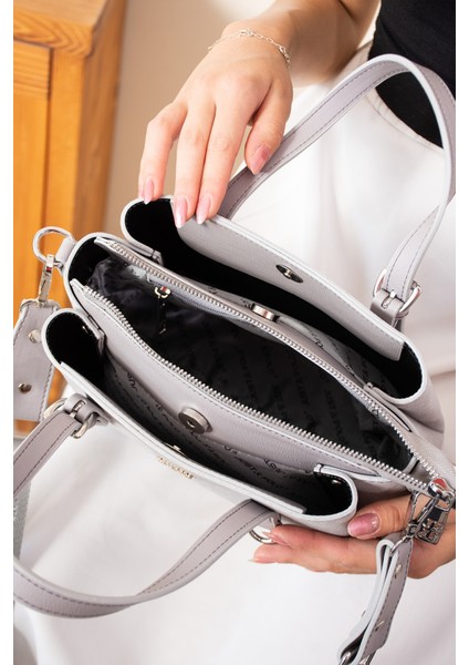 Orijinal Just Polo Collection 3 Bölmeli Lüks Yumuşak Deri Ayarlanabilir Çapraz Askılı Omuz Çantası fırsatları