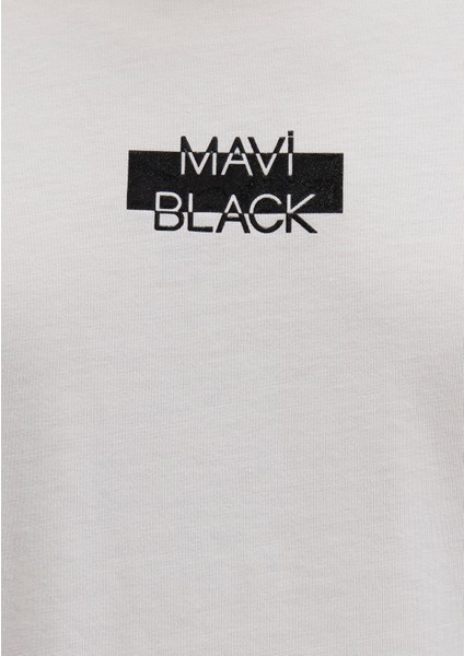Mavi Black Beyaz Tişört 0612873-70057