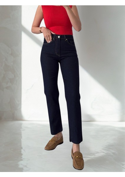 Koyu Mavi Boy Fit Kesik Paça Strait Jean modelleri