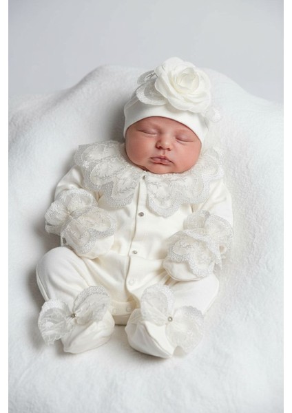 Kız Bebek Beyaz Gül Detaylı Tulum Seti,mevlüttakımı modelleri
