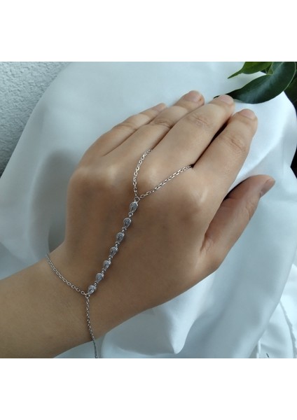 925 Ayar Gümüş Zirkon Taşlı ve Otantik Detay Şahmeran Kadın Bileklik- Şık Tasarım (Damla Model)