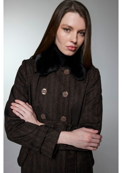 Kürk Yaka Cep Detaylı Manto Kahve 13902