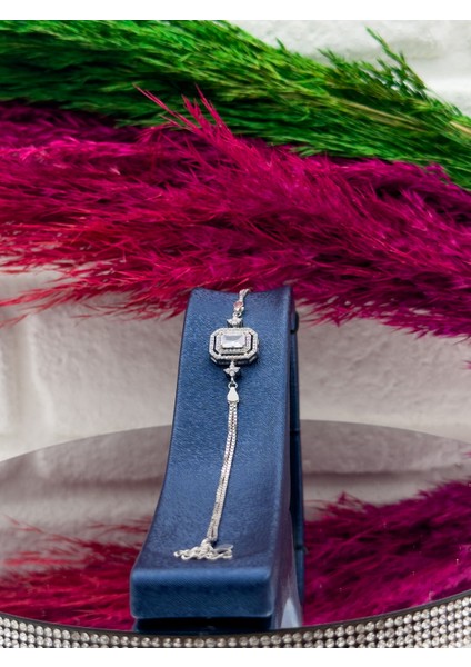 925 Ayar Gümüş Baget Model Pırlanta Montürlü Zarif Kadın Bileklik fiyatları