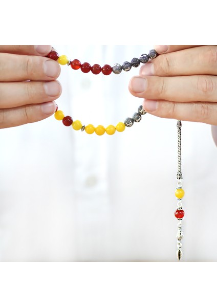 925 Ayar Gümüş Püsküllü Küre Kesim Isme Özel Yazılı Sarı Kırmızı Jade Akik Doğaltaş Taraftar Tesbih modelleri