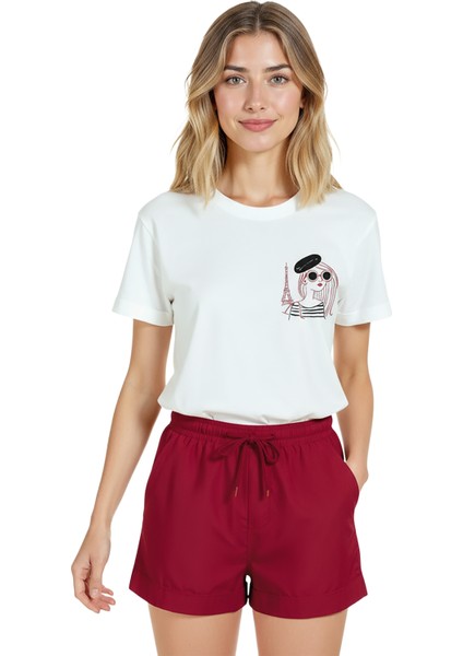 Kadın Beyaz Relaxed Fit %100 Pamuk Tişört – Parisli Ikon & Karakalem Portre Baskılı