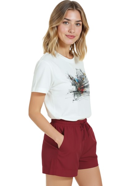 Kadın Beyaz Relaxed Fit %100 Pamuk Tişört – Şehir Manzarası & Mimari Eskiz Baskılı fırsatları