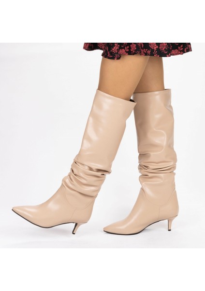 Vegan 6.5 cm Kısa Rahat Topuklu Sivri Burunlu Körüklü Uzun Kadın Çizme fırsatları