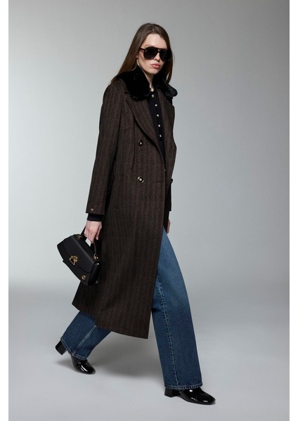 Kürk Yaka Kuşaklı Kahve Kaban 13851 modelleri