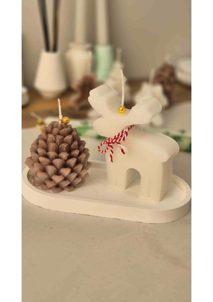 Kokulu Yılbaşı Temalı El Yapımı Geyik ve Kozalak Mum Seti – Tepsili Dekoratif Yeni Yıl Hediyesi fırsatları