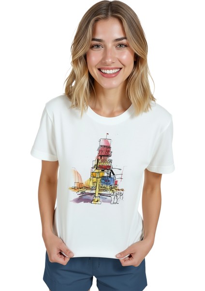 Kadın Beyaz Relaxed Fit %100 Pamuk Tişört – Times‑square Eskizli Baskılı modelleri