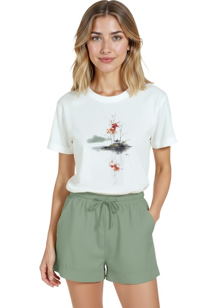 Kadın Beyaz Relaxed Fit %100 Pamuk Tişört – Yansıma Ada Suluboya Baskılı