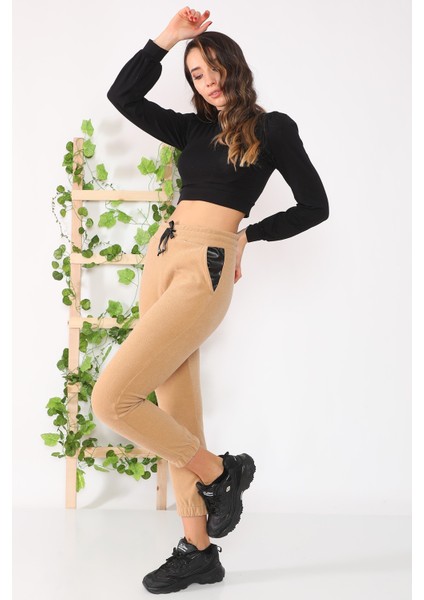 Cepleri Deri Detaylı Polar Yumuşacık Eşofman Altı modelleri