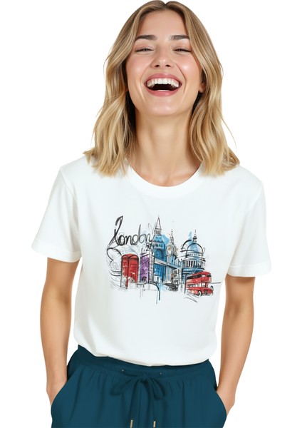 Kadın Beyaz Relaxed Fit %100 Pamuk Tişört – London Şehir Kolajı & Telefon Kulübesi Baskılı indirimleri