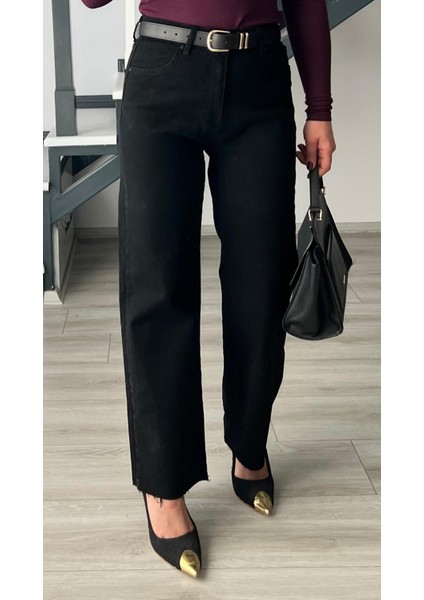 Siyah Kemerli Kesik Paça Premium Jean modelleri