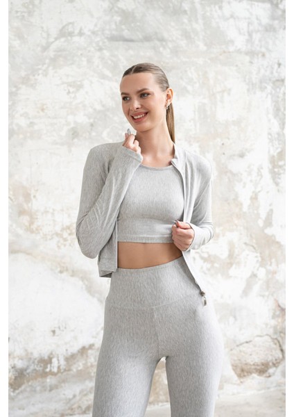 Dar Kesim Gri Esinti Uzun Kollu Spor Üst fiyatları