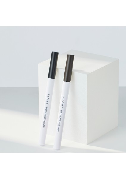 Keçe Uçlu Eyeliner Siyah : Kusursuz Doğal Çizgiler