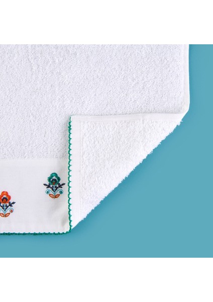 Soft Urban Delight Nakışlı El Havlusu - Ekru - 30X50 cm modelleri