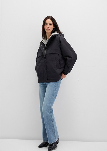 Su Itici Kapüşonlu Siyah Ceket 1110348-900