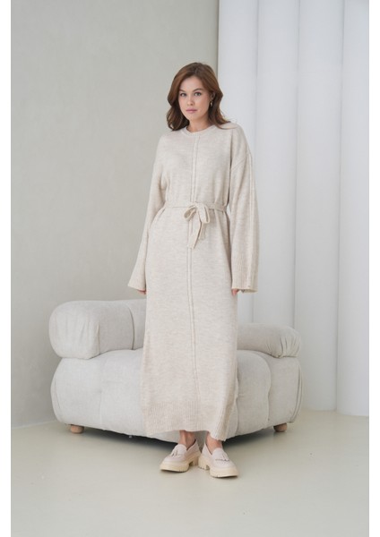 Kadın Uzun Kol Bisiklet Yaka Tesettüre Uygun Dokulu Kuşaklı Triko Spor Şık Maxi Boy Uzun Elbise fırsatları