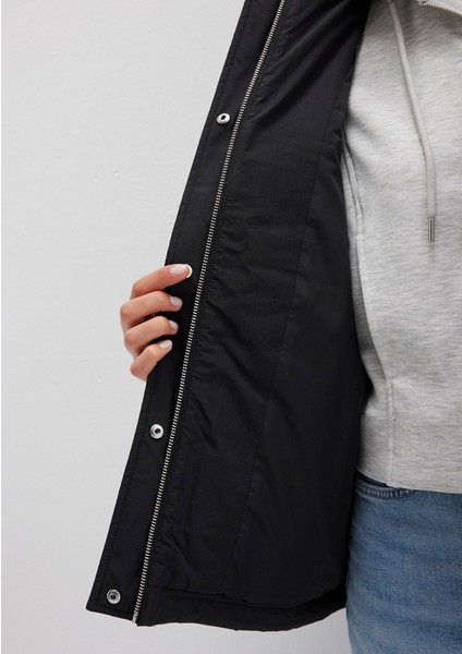 Su Itici Kapüşonlu Siyah Ceket 1110348-900