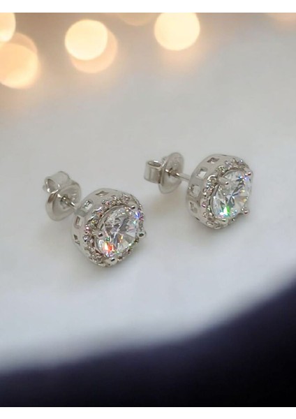 Elmas Kesim 925 Ayar Gümüş Çivi Küpe – Zarif Yuvarlak Tasarım fiyatları