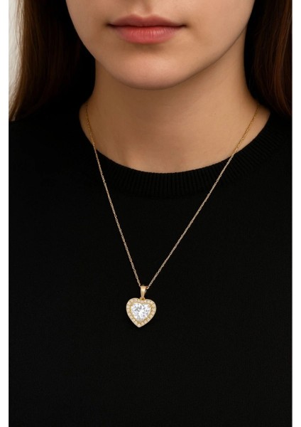Altın Rengi Zincir Kolye Zirkon Taşlı Kristal Aşk Kalp Çelik Kolye Zarafetiyle Tarzınıza Değer Katar