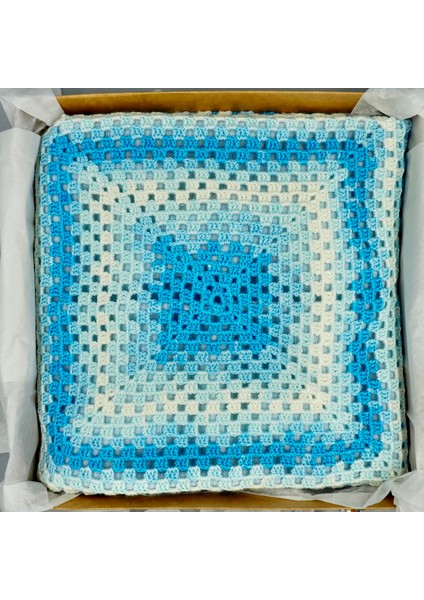 Mavi Beyaz El Örgüsü Merserize Bebek Battaniye fırsatları